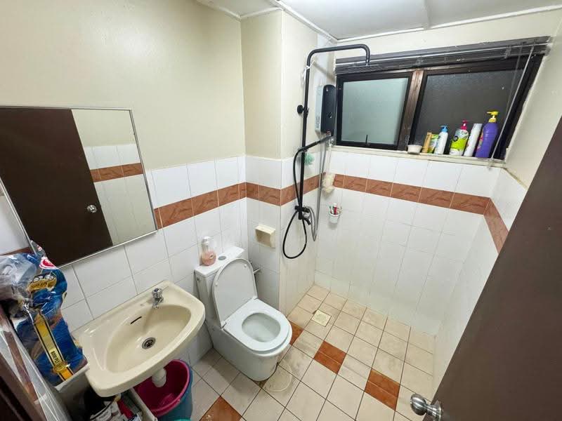 Condominium for Sale at Chancellor - Riza Ahmad - Bathroom - PropertyGuru.com.my