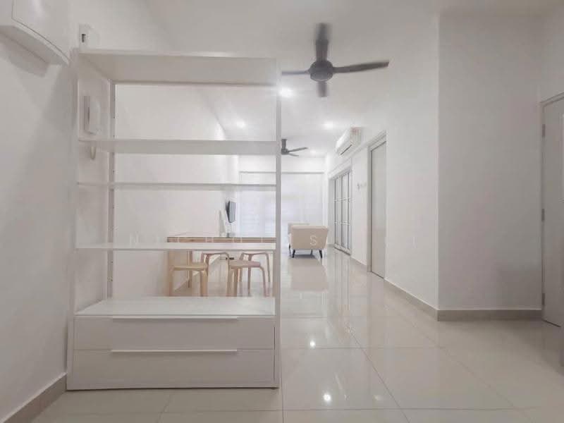 Kediaman Servis untuk Disewa di Pacific Star (Service Residence) - Nicholas Ooi - Living Room - PropertyGuru.com.my
