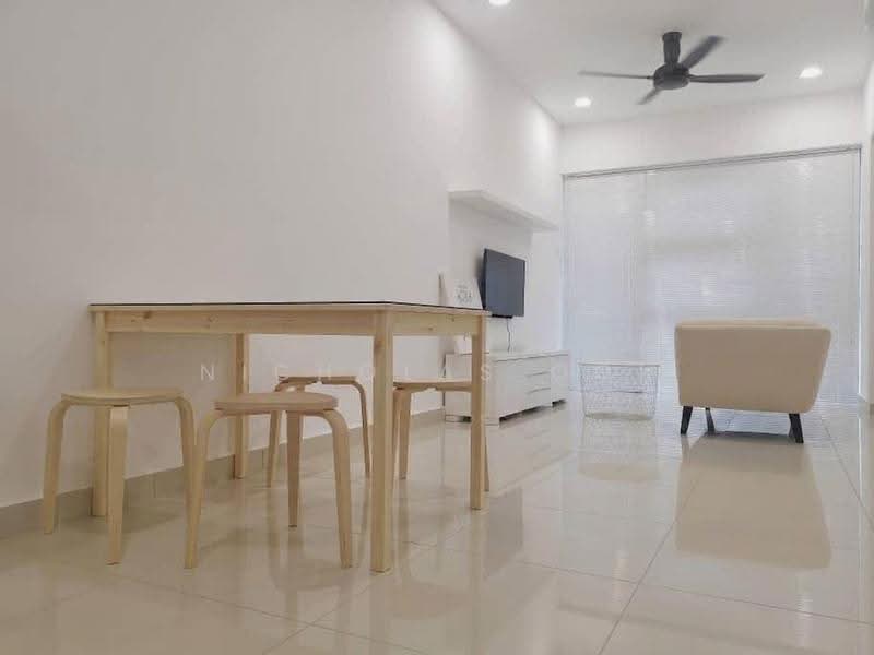 Kediaman Servis untuk Disewa di Pacific Star (Service Residence) - Nicholas Ooi - Living Room - PropertyGuru.com.my