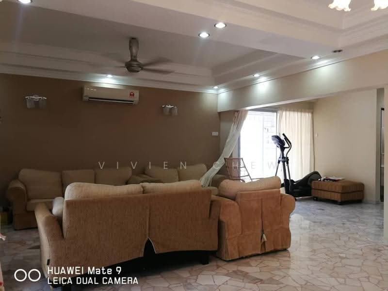 Rumah Berkembar untuk Dijual di Pantai Jerejak (Bayan Lepas) - Vivien Chew - Living Room - PropertyGuru.com.my