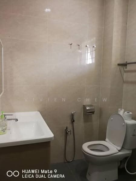Rumah Berkembar untuk Dijual di Pantai Jerejak (Bayan Lepas) - Vivien Chew - Bathroom - PropertyGuru.com.my