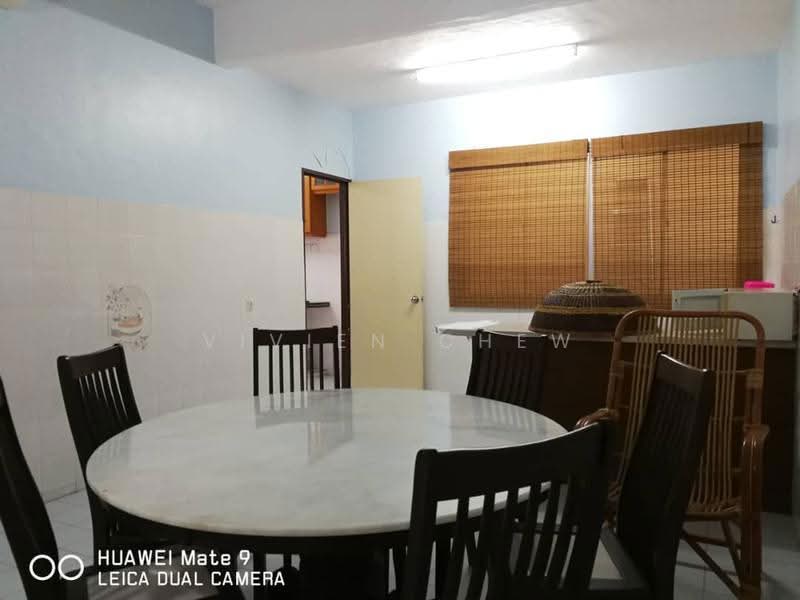 Rumah Berkembar untuk Dijual di Pantai Jerejak (Bayan Lepas) - Vivien Chew - Dining Room - PropertyGuru.com.my