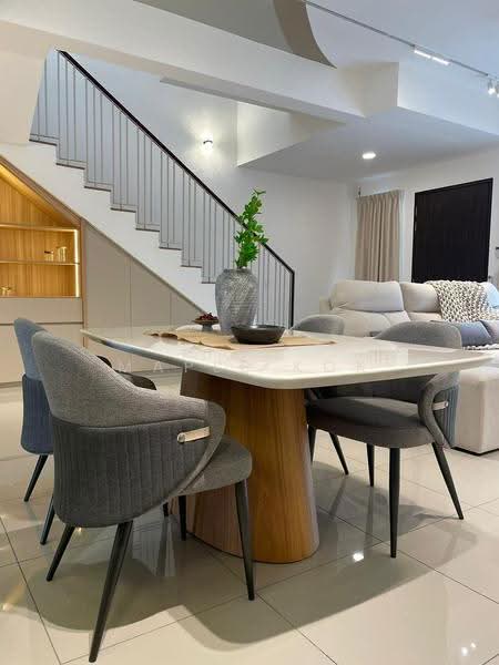 Terraced House for Rent in Sungai Buloh (Selangor) - Maple Kok - Dining Room - PropertyGuru.com.my