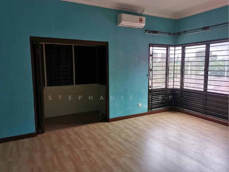 Rumah Teres 2-Tingkat untuk Disewa di Kota Bayuemas (Klang) - Stephanie Yap - Living Room - PropertyGuru.com.my