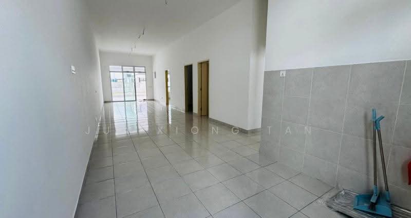 1-storey Terraced House for Sale in Bandar Putra Kulai (Kulai) - Jun Xiong Tan - Interior - PropertyGuru.com.my