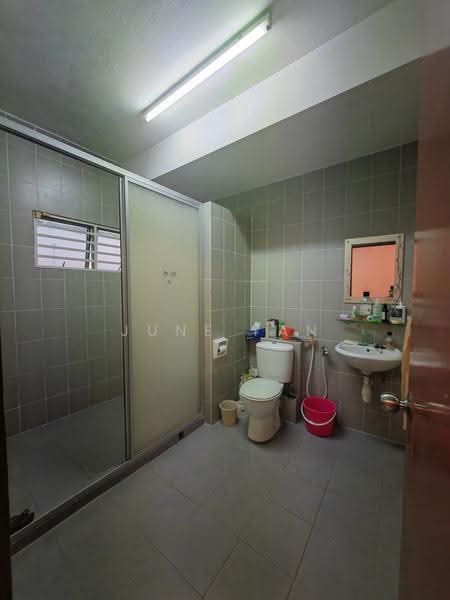 Rumah Teres 2.5-Tingkat untuk Disewa di Taman Prima Tropika (Seri Kembangan) - June Tan - PropertyGuru.com.my