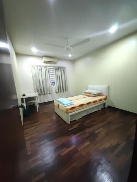Rumah Teres 2.5-Tingkat untuk Disewa di Taman Prima Tropika (Seri Kembangan) - June Tan - PropertyGuru.com.my