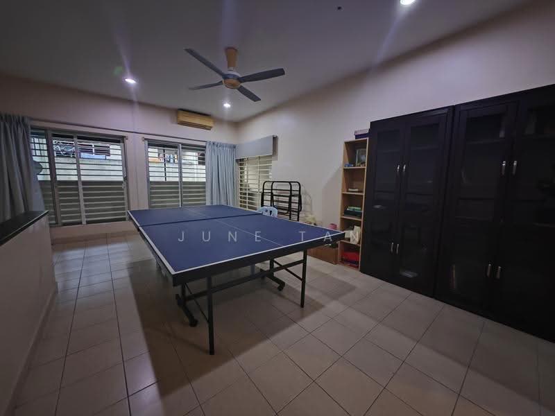 Rumah Teres 2.5-Tingkat untuk Disewa di Taman Prima Tropika (Seri Kembangan) - June Tan - PropertyGuru.com.my