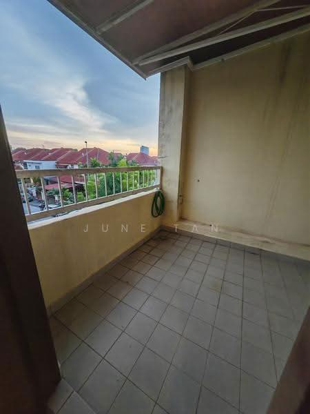 Rumah Teres 2.5-Tingkat untuk Disewa di Taman Prima Tropika (Seri Kembangan) - June Tan - PropertyGuru.com.my