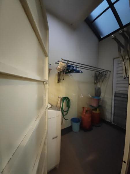 Rumah Teres 2.5-Tingkat untuk Disewa di Taman Prima Tropika (Seri Kembangan) - June Tan - PropertyGuru.com.my