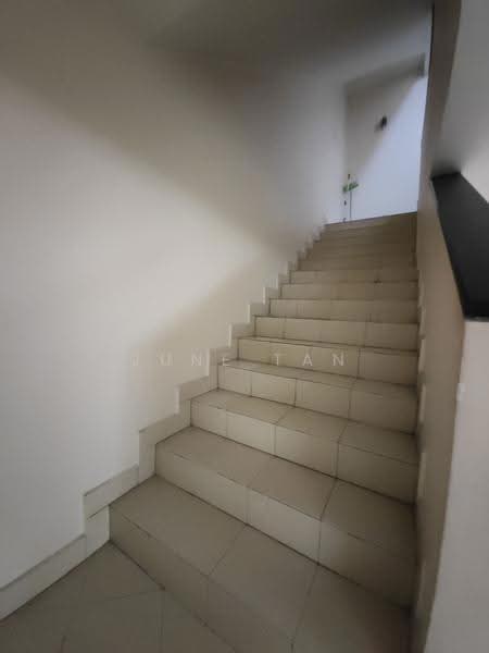 Rumah Teres 2.5-Tingkat untuk Disewa di Taman Prima Tropika (Seri Kembangan) - June Tan - PropertyGuru.com.my