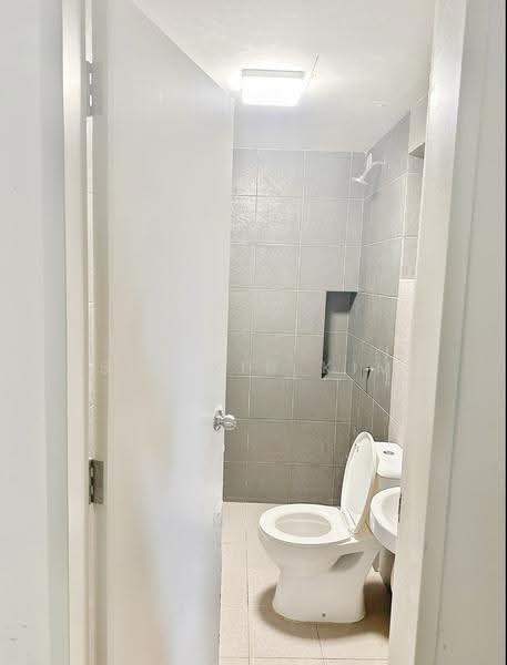 Kondominium untuk Disewa di Sky Awani Residensi 4 - Shi Xin Kim - Bathroom - PropertyGuru.com.my
