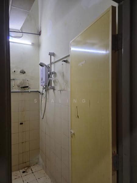 Shop / Office untuk Dijual di Bandar Sungai Long (Selangor) - Shaling . - PropertyGuru.com.my