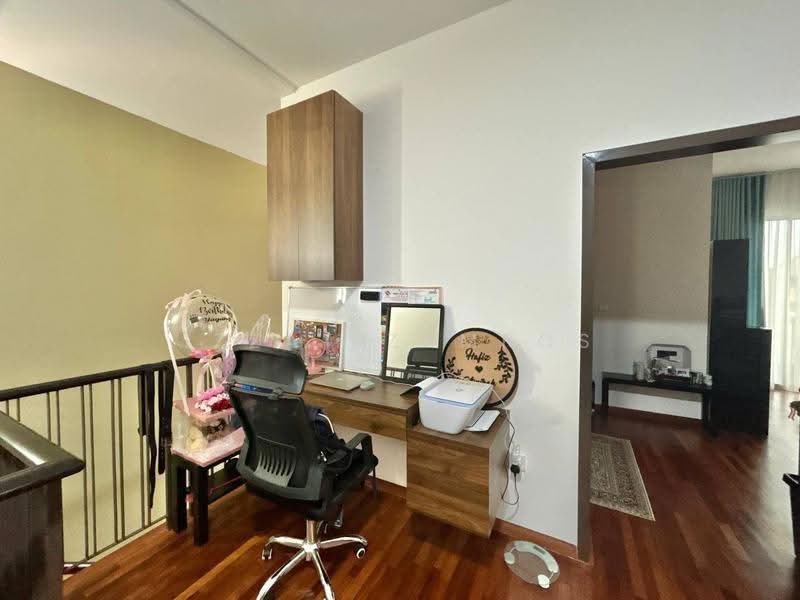 Semi-Detached House for Sale in Taman Tasik Semenyih (Semenyih) - Izzat Zamros - Study - PropertyGuru.com.my