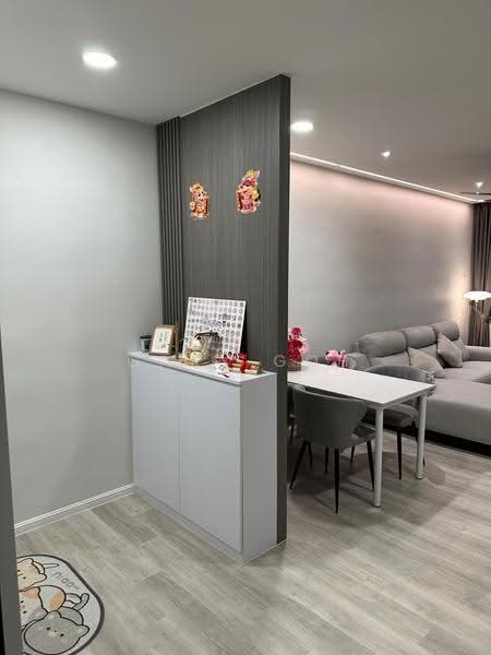 Kediaman Servis untuk Dijual di The Stone - Gary Goh - Living Room - PropertyGuru.com.my