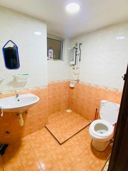 Condominium for Sale at Idaman Puteri - Maccen Cheong - Bathroom - PropertyGuru.com.my