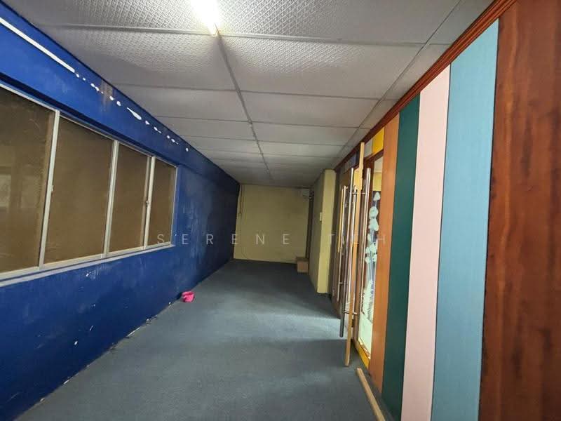 Terrace Factory for Rent in Taman Putri Kulai (Kulai) - Serene Teh - Corridor - PropertyGuru.com.my