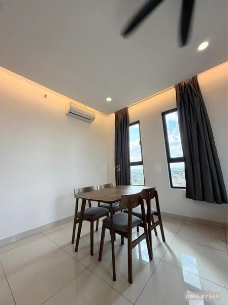 Kediaman Servis untuk Disewa di TRIO By Setia - Lucas Ng - Dining Room - PropertyGuru.com.my