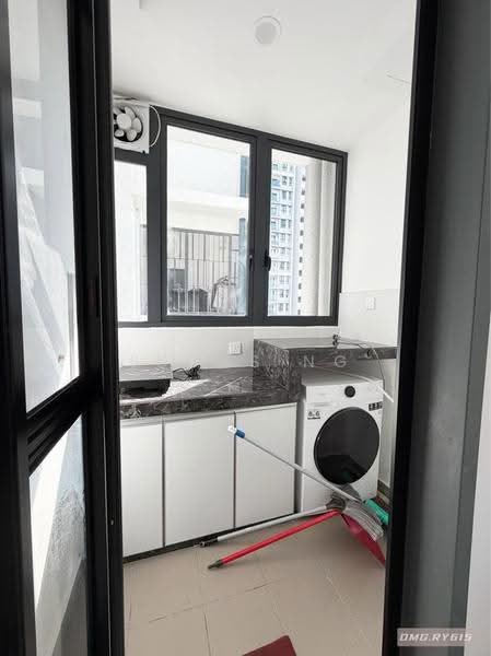 Kediaman Servis untuk Disewa di TRIO By Setia - Lucas Ng - Balcony - PropertyGuru.com.my