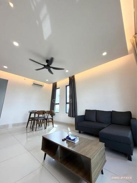Kediaman Servis untuk Disewa di TRIO By Setia - Lucas Ng - Living Room - PropertyGuru.com.my