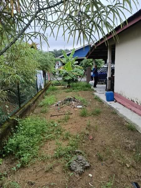 Bungalow House for Sale in Taman Sri Lambak (Kluang) - Shanel Tee - Exterior - PropertyGuru.com.my