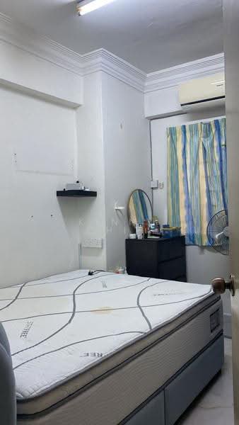 Kondominium untuk Dijual di Bukit Pandan Kondominium 1 - Kenny Chin - Bedroom - PropertyGuru.com.my