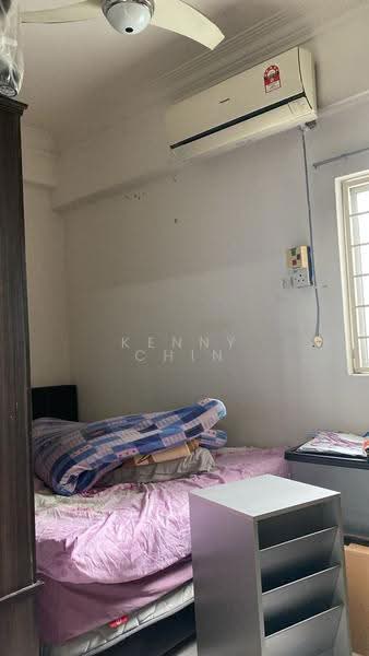 Kondominium untuk Dijual di Bukit Pandan Kondominium 1 - Kenny Chin - Bedroom - PropertyGuru.com.my