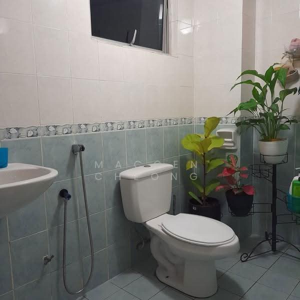 Condominium for Sale at Idaman Puteri - Maccen Cheong - Bathroom - PropertyGuru.com.my