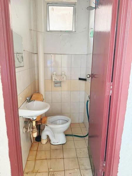 Townhouse for Sale in Taman Pulai Jaya (Kulai) - Chloe Lai - Bathroom - PropertyGuru.com.my