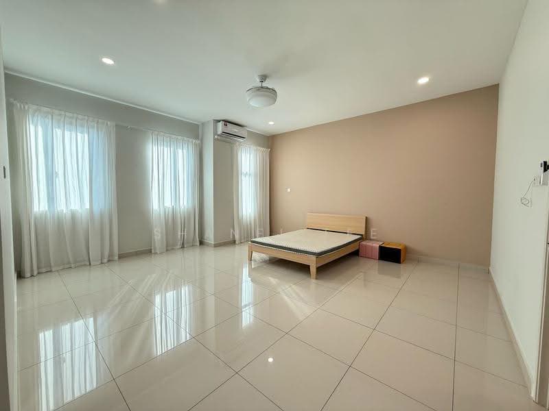 2-storey Terraced House for Sale in Taman Tasik Indah (Kluang) - Shanel Tee - Bedroom - PropertyGuru.com.my