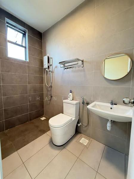 2-storey Terraced House for Sale in Taman Tasik Indah (Kluang) - Shanel Tee - Bathroom - PropertyGuru.com.my