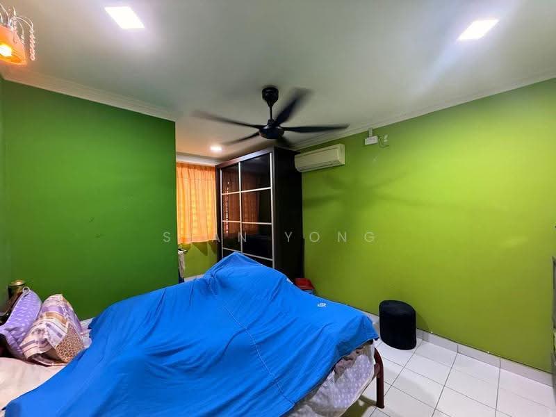 3-storey Terraced House for Sale in Laman Rimbunan (Kepong) - Sean Yong - Bedroom - PropertyGuru.com.my