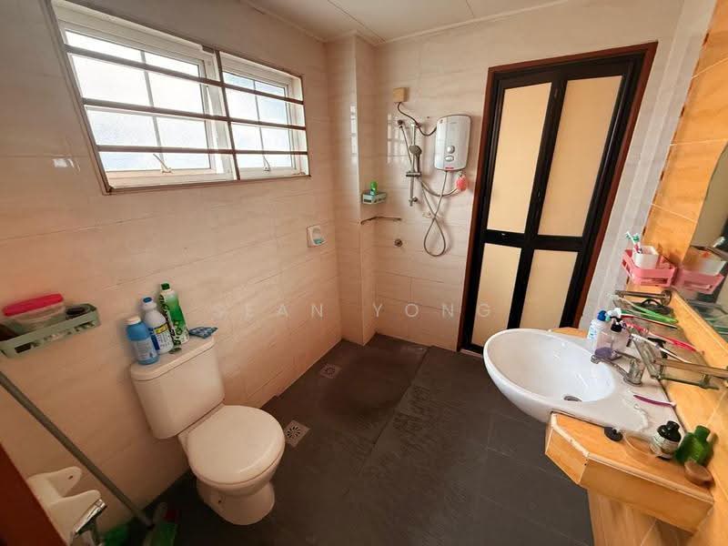 3-storey Terraced House for Sale in Laman Rimbunan (Kepong) - Sean Yong - Bathroom - PropertyGuru.com.my