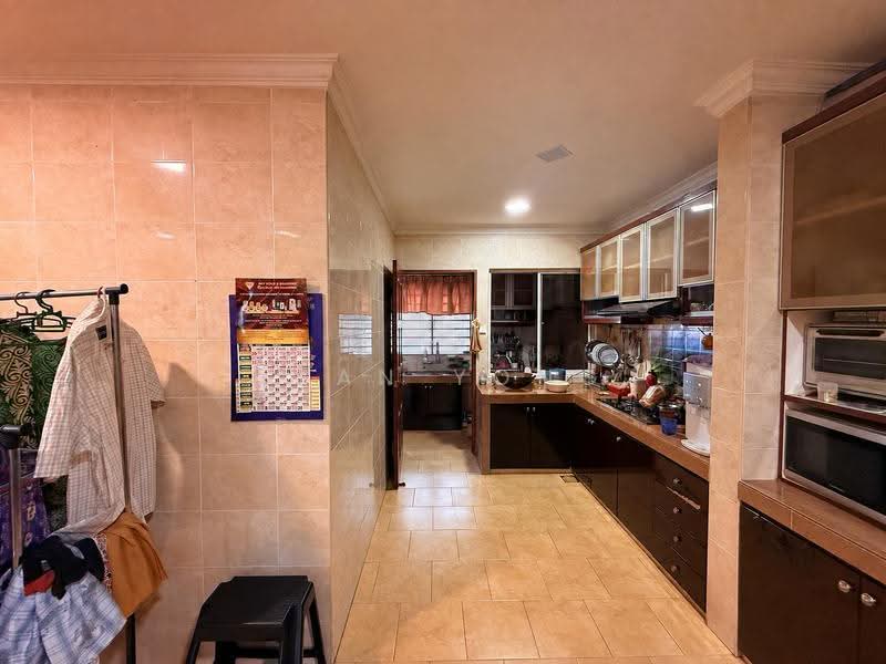 3-storey Terraced House for Sale in Laman Rimbunan (Kepong) - Sean Yong - Kitchen - PropertyGuru.com.my