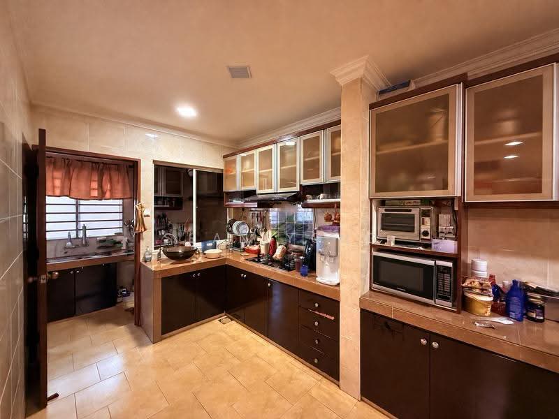 3-storey Terraced House for Sale in Laman Rimbunan (Kepong) - Sean Yong - Kitchen - PropertyGuru.com.my