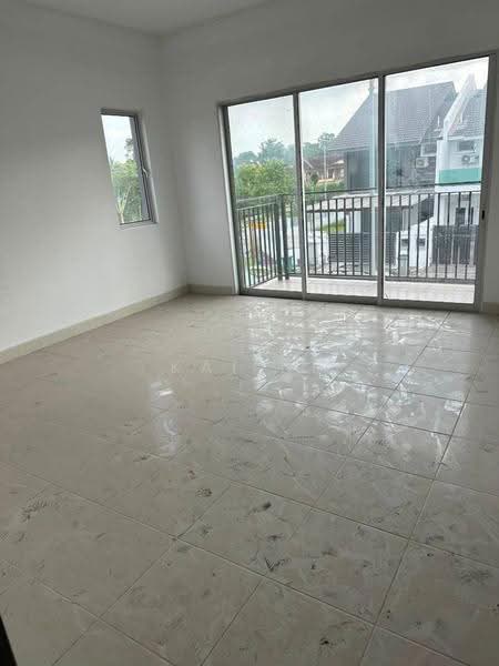 Rumah Teres 2-Tingkat untuk Dijual di Taman Nusa Damai (Pasir Gudang) - Kai Ni - Balcony - PropertyGuru.com.my