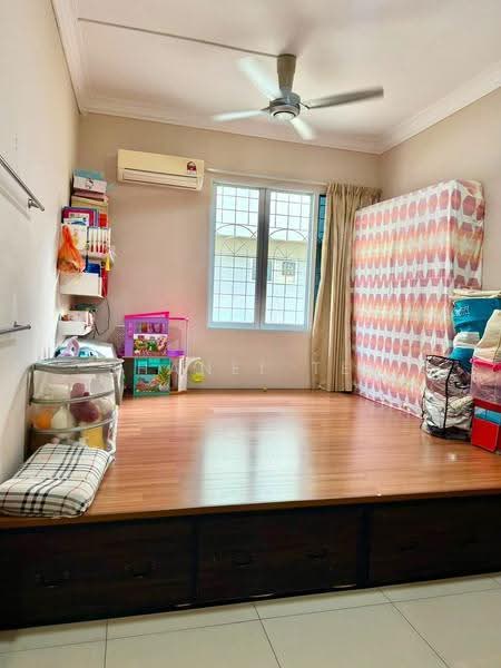 Rumah Teres 2-Tingkat untuk Dijual di Taman Kluang Barat (Kluang) - Shanel Tee - Bedroom - PropertyGuru.com.my