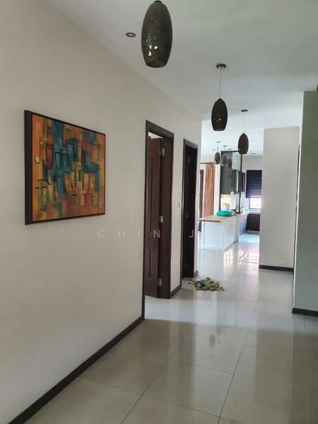 Rumah Berkembar untuk Dijual di Bukit Rahman Putra (Sungai Buloh) - Chin JL - Corridor - PropertyGuru.com.my