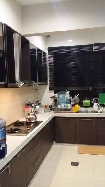 Rumah Berkembar untuk Dijual di Bukit Rahman Putra (Sungai Buloh) - Chin JL - Kitchen - PropertyGuru.com.my