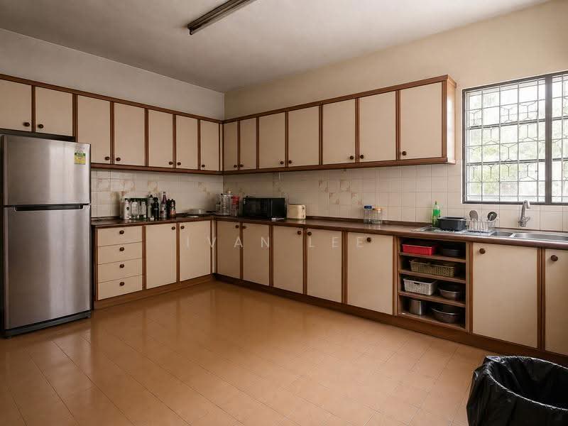 2-storey Terraced House for Sale in Taman Tun Dr Ismail (Kuala Lumpur) - Ivan Lee - Kitchen - PropertyGuru.com.my