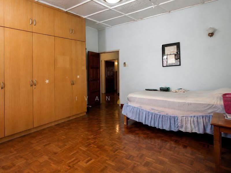 2-storey Terraced House for Sale in Taman Tun Dr Ismail (Kuala Lumpur) - Ivan Lee - Bedroom - PropertyGuru.com.my