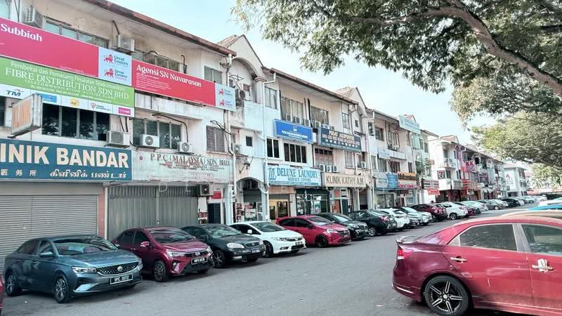 Shop for Sale in Taman Seri Subang (Sunway) - Dlynie Ooi - Exterior - PropertyGuru.com.my