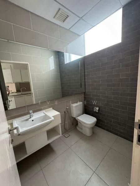Service Residence for Sale at Vida Bukit Ceylon - Eve Liew - Bathroom - PropertyGuru.com.my
