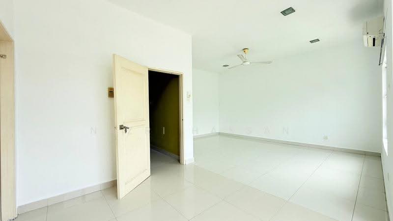 2-storey Terraced House for Sale in D'Kayangan (Shah Alam) - Nazri Hassan - Interior - PropertyGuru.com.my