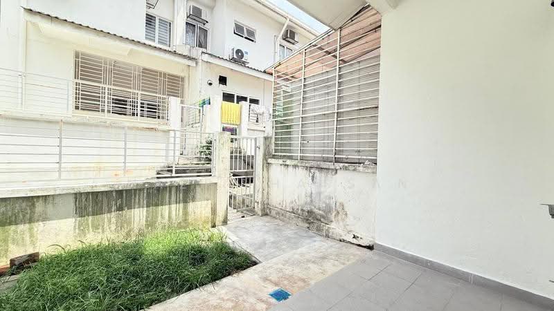 2-storey Terraced House for Sale in D'Kayangan (Shah Alam) - Nazri Hassan - Exterior - PropertyGuru.com.my