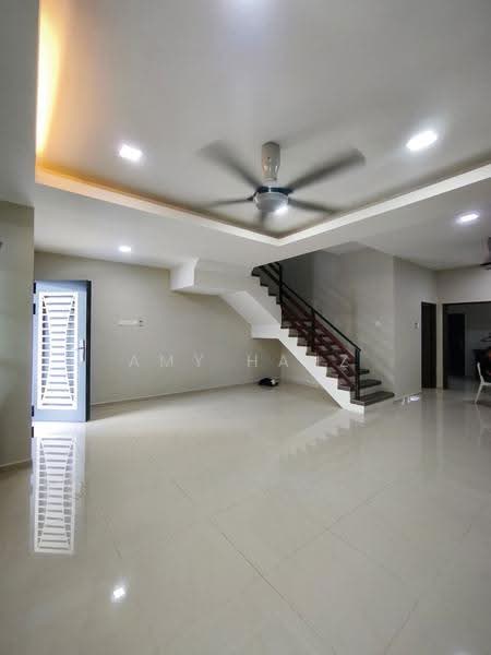 Rumah Teres 2-Tingkat untuk Dijual di Kuala Terengganu (Kuala Terengganu) - AMY HANZ - PropertyGuru.com.my