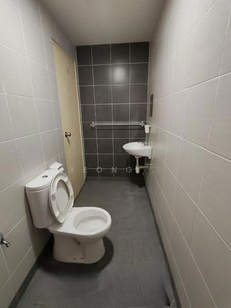 Apartment for Sale at Pr1ma One @ Laman View - Yeong . - Bathroom - PropertyGuru.com.my