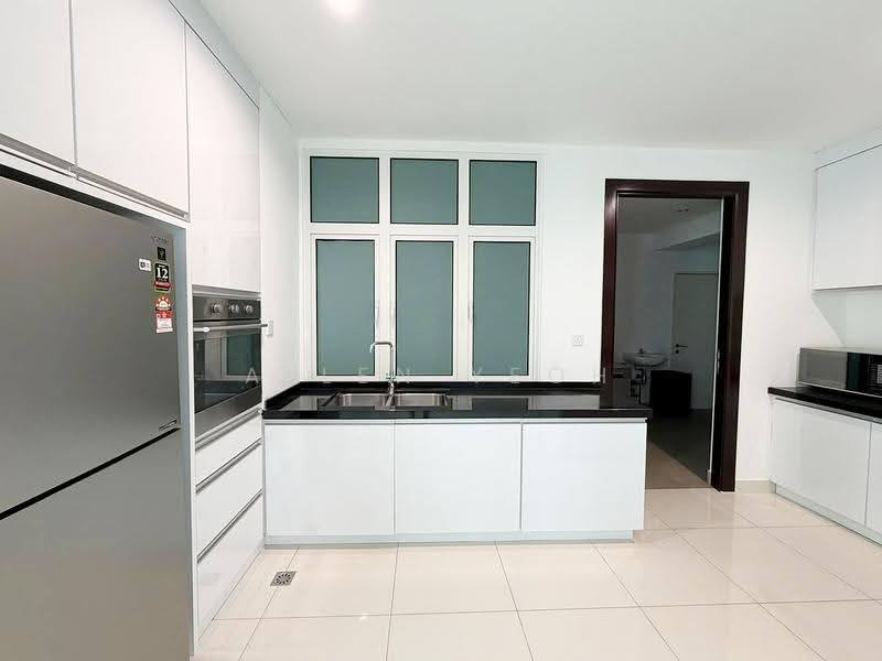 Kondominium untuk Disewa di Gurney Paragon - Allen Yeoh - Kitchen - PropertyGuru.com.my