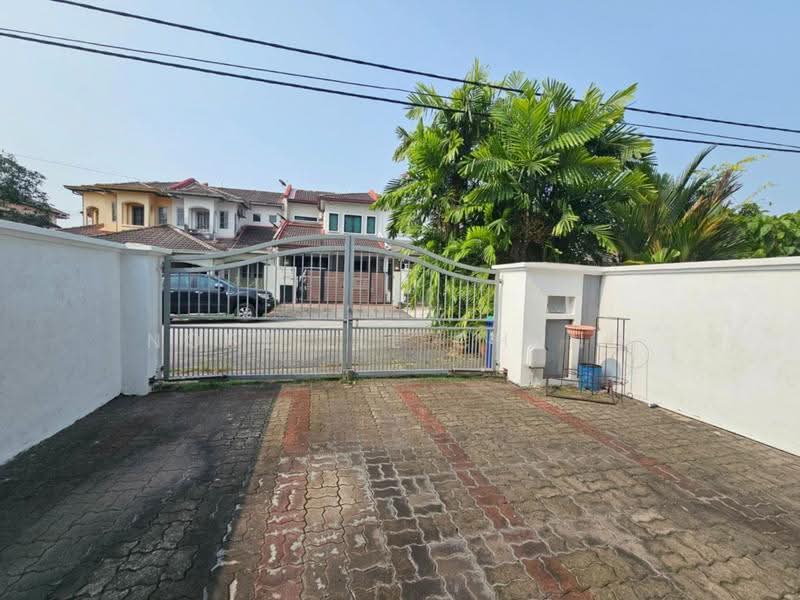 2-storey Terraced House for Sale in Usj 11 (Subang Jaya) - Nobeille Chung - Exterior - PropertyGuru.com.my