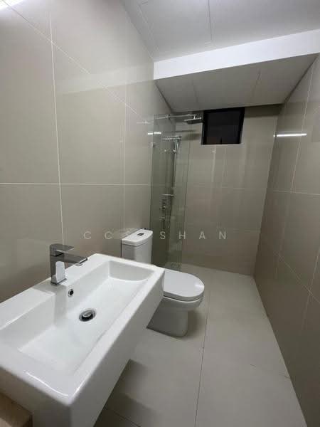 Service Residence for Rent at United Point (Residensi Berpadu) - CCS Shan - Bathroom - PropertyGuru.com.my